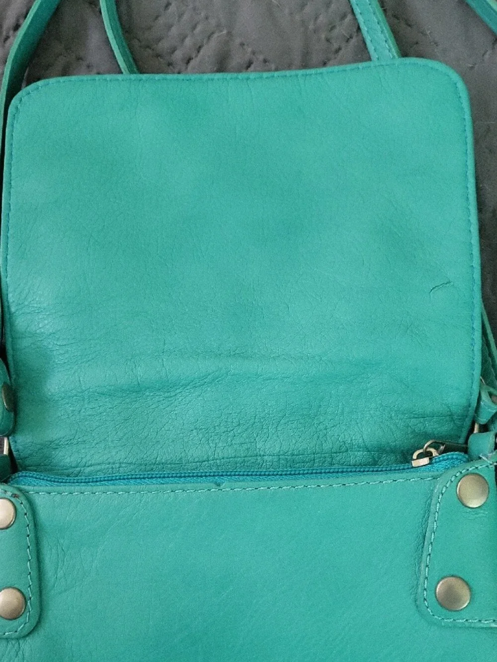 Vera Pelle Turquoise Leather Crossbody Bag